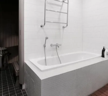 2ndhomes Loft With & Balcony By The White Church דירה