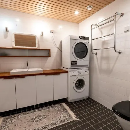 2ndhomes Loft With & Balcony By The White Church Apartment